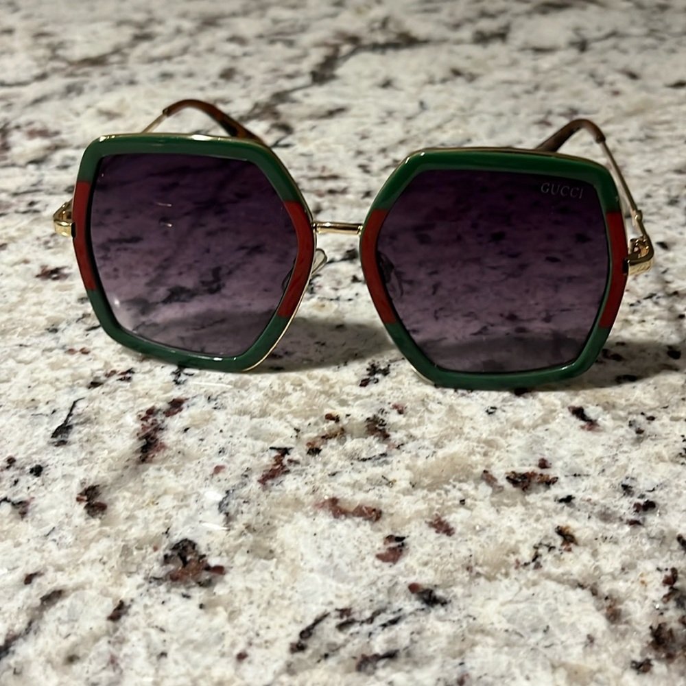 COPY - Gucci Sunglasses Never worn Were gifted to me